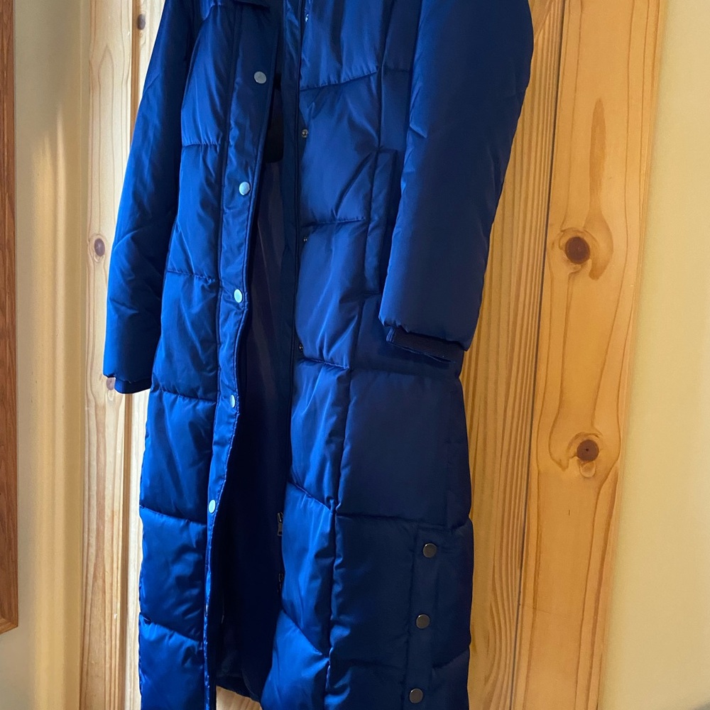 Long Blue Puffer Coat St. John’s Bay S - Picture 2 of 9
